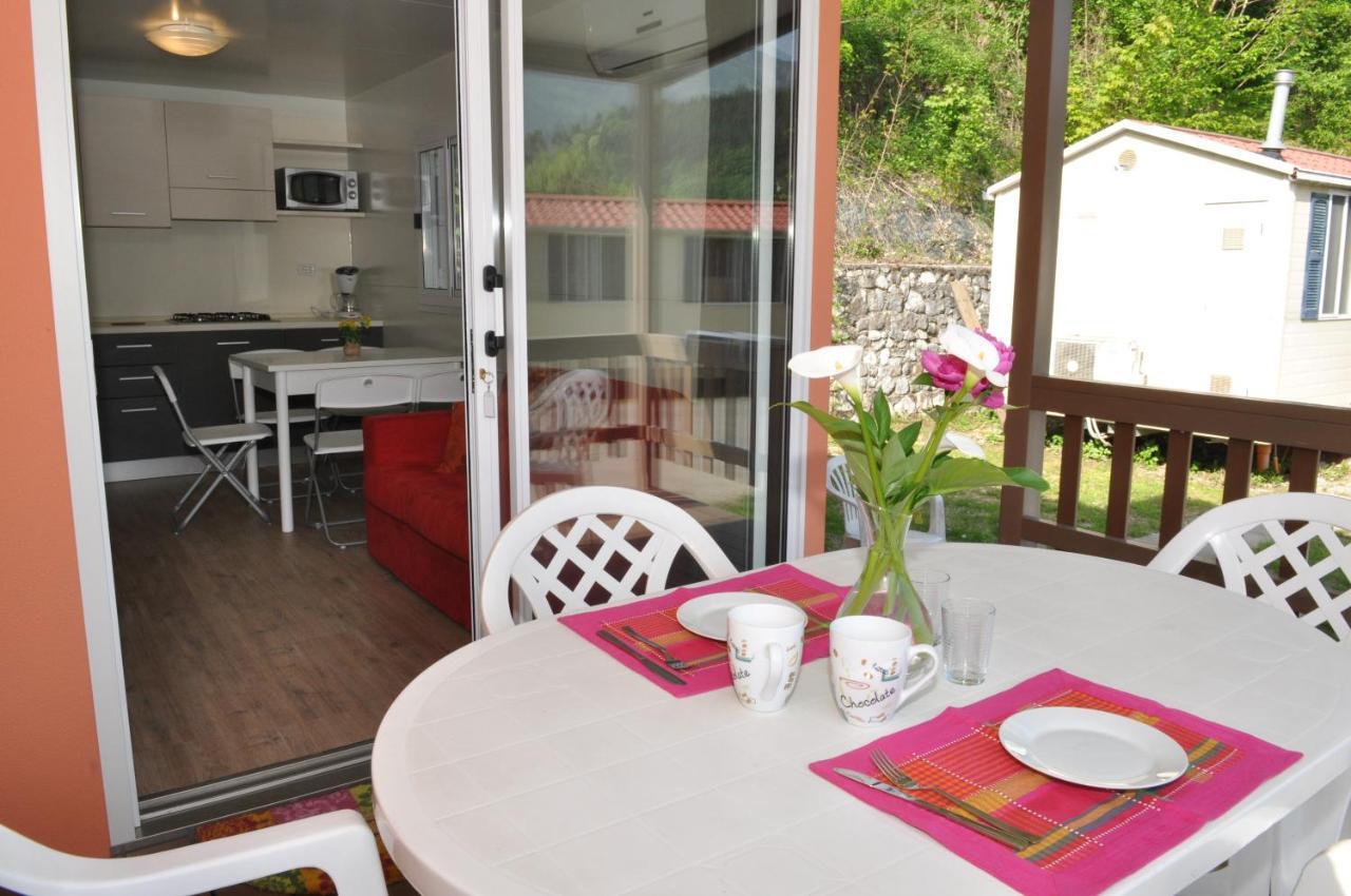 Family Wellness Camping Al Sole โมลินา ดิ เลโดร ภายนอก รูปภาพ
