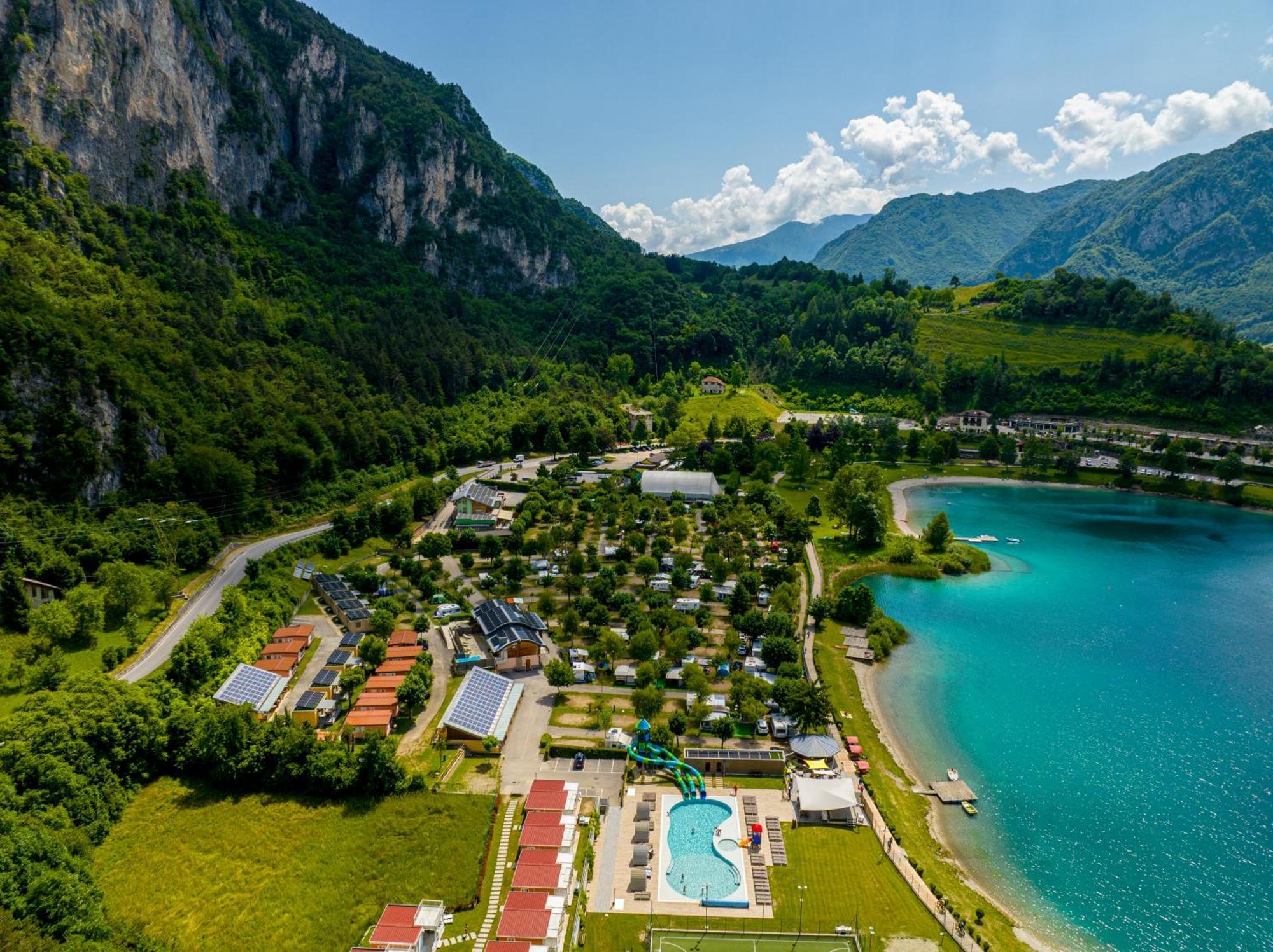 Family Wellness Camping Al Sole โมลินา ดิ เลโดร ภายนอก รูปภาพ