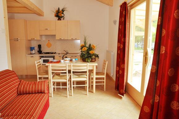 Family Wellness Camping Al Sole โมลินา ดิ เลโดร ห้อง รูปภาพ